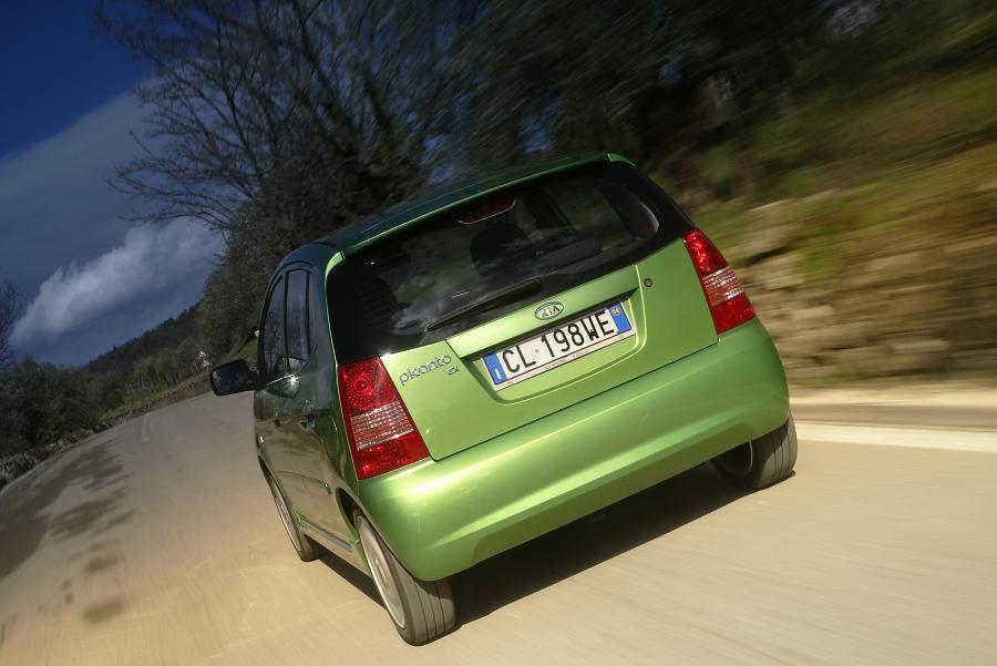  Kia Picanto 2005 года  (фото 33 из 126)